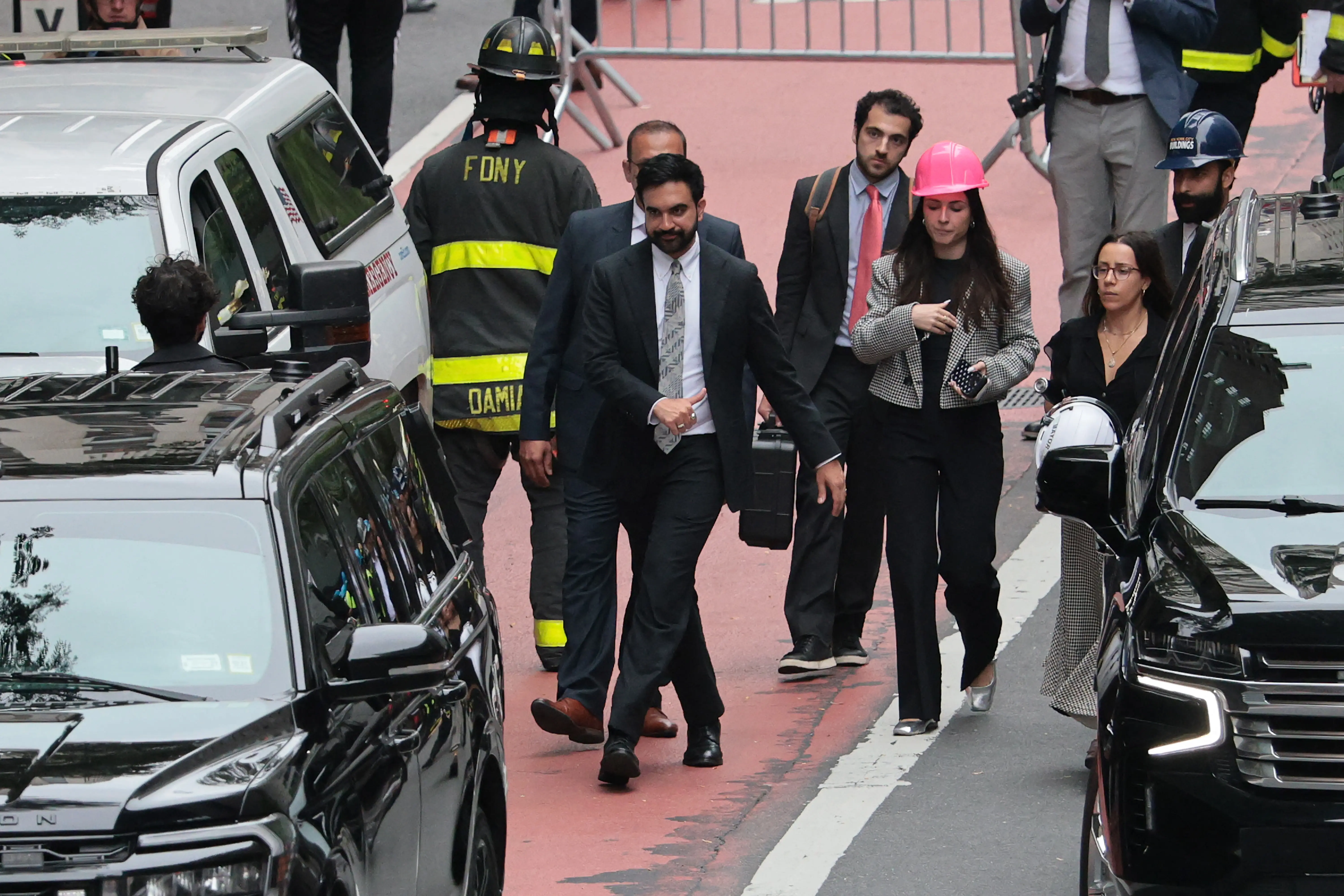 Manhattan skyscraper evacuated: Unstable building sparks major emergency in New York City
