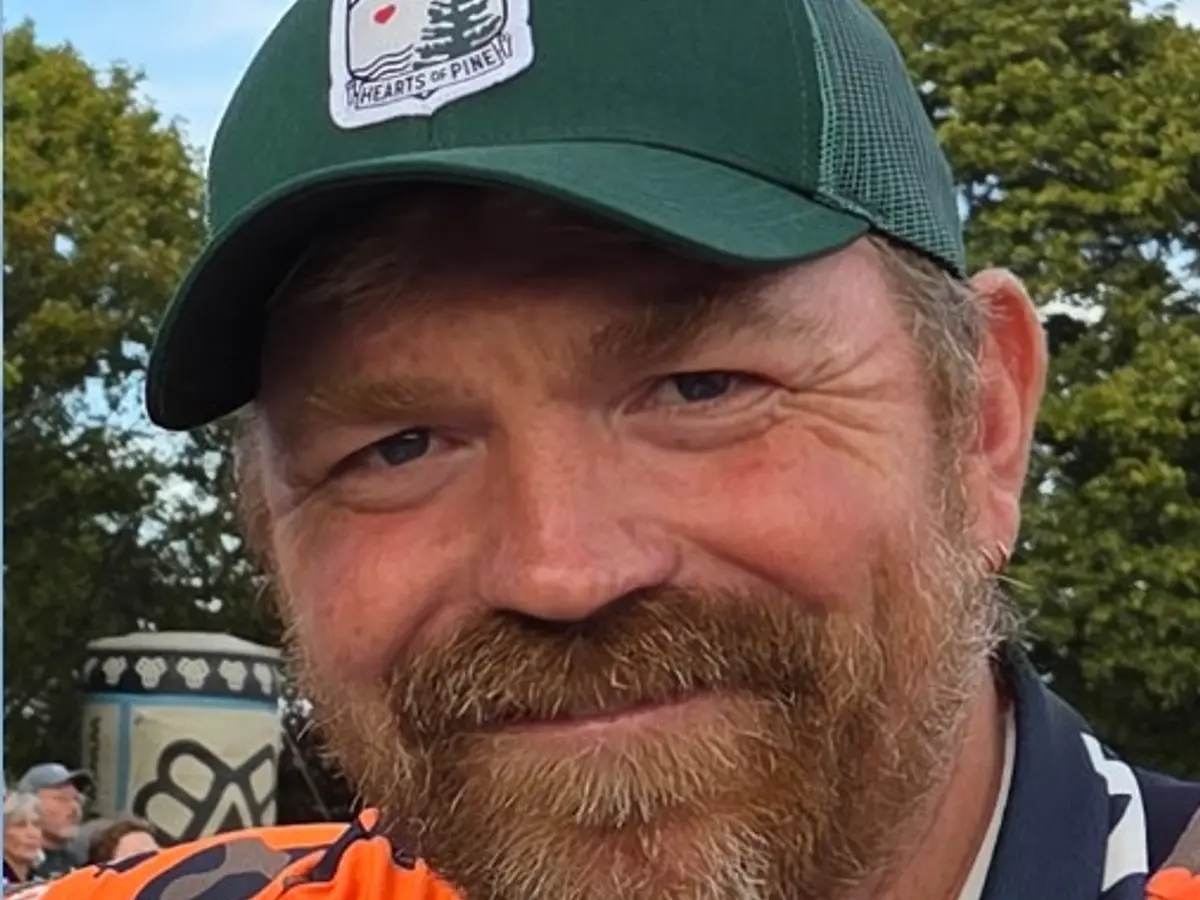 Warum Graham Platners Beendigung seiner Senatskampagne in Maine nach ...
