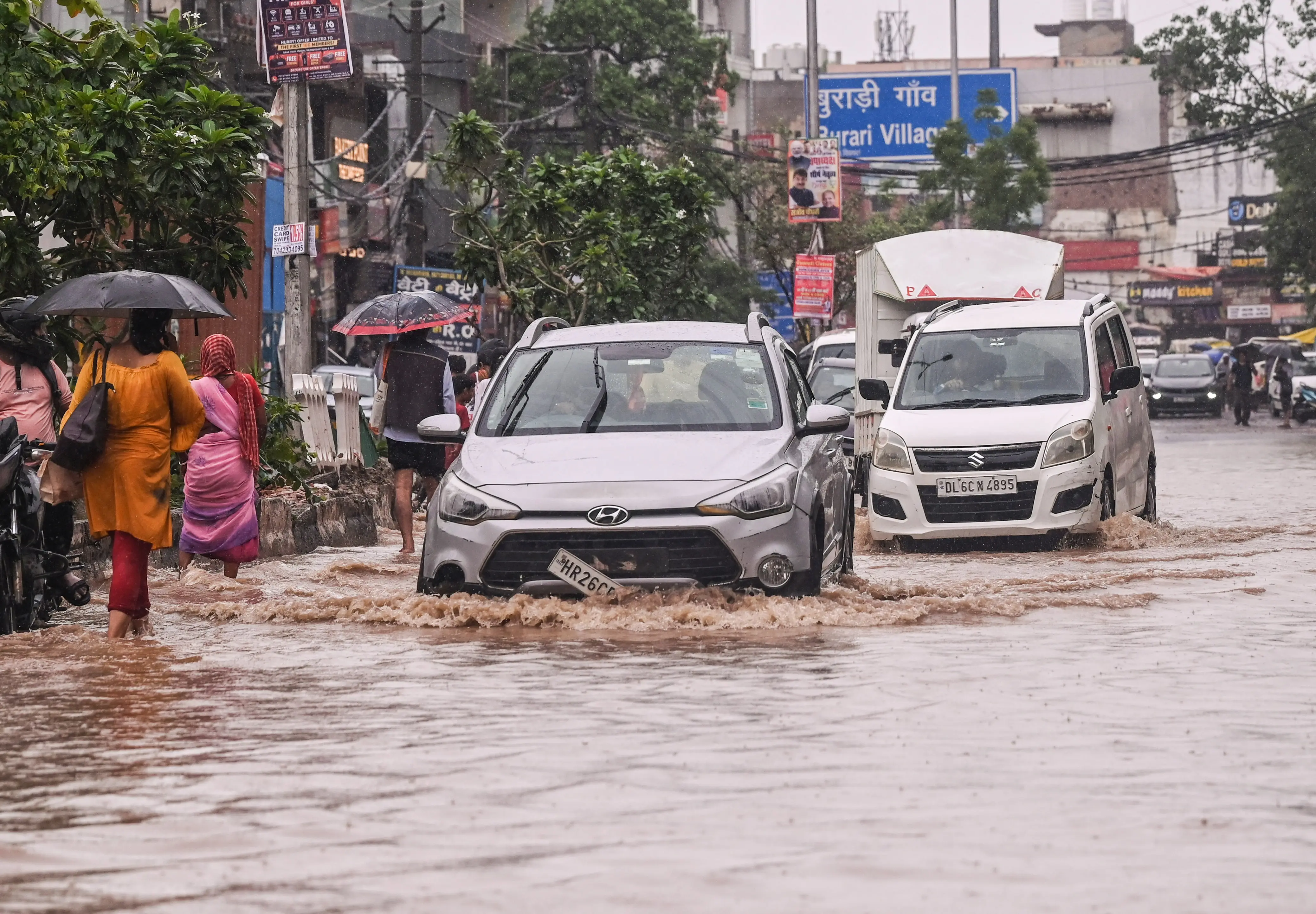 Delhi NCR rains: Heavy downpour floods roads, cripples traffic across region