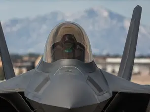 How the F-22’s canopy design provides the pilot 360-degree visibility