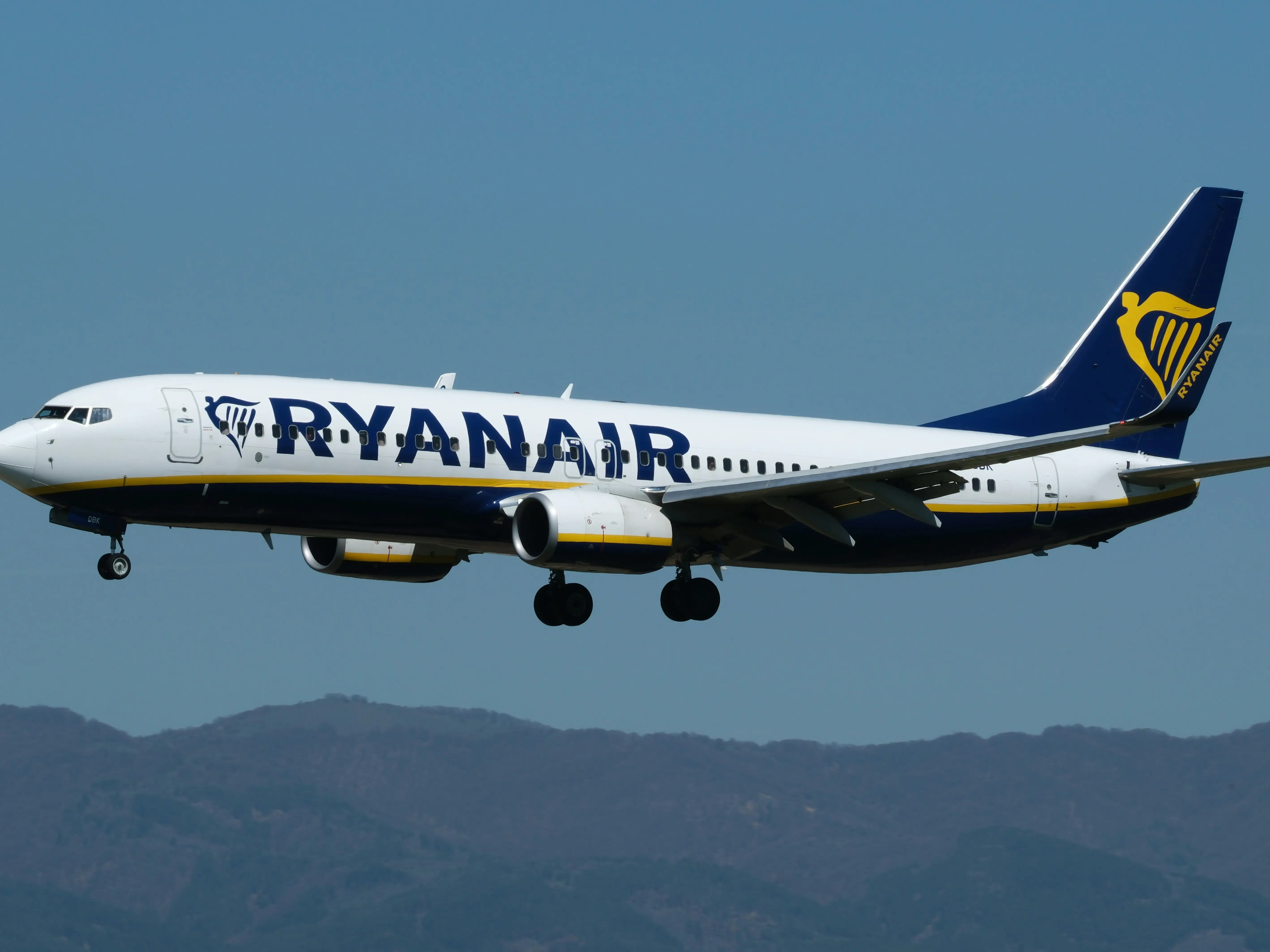 Man sucked out of plane window up to shoulders at 20,000ft. Seatbelt and his wife saved him
