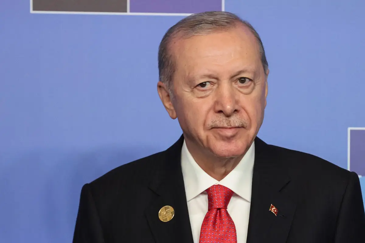 Turkey fines, suspends over 100 obstetricians over high C-section deliveries