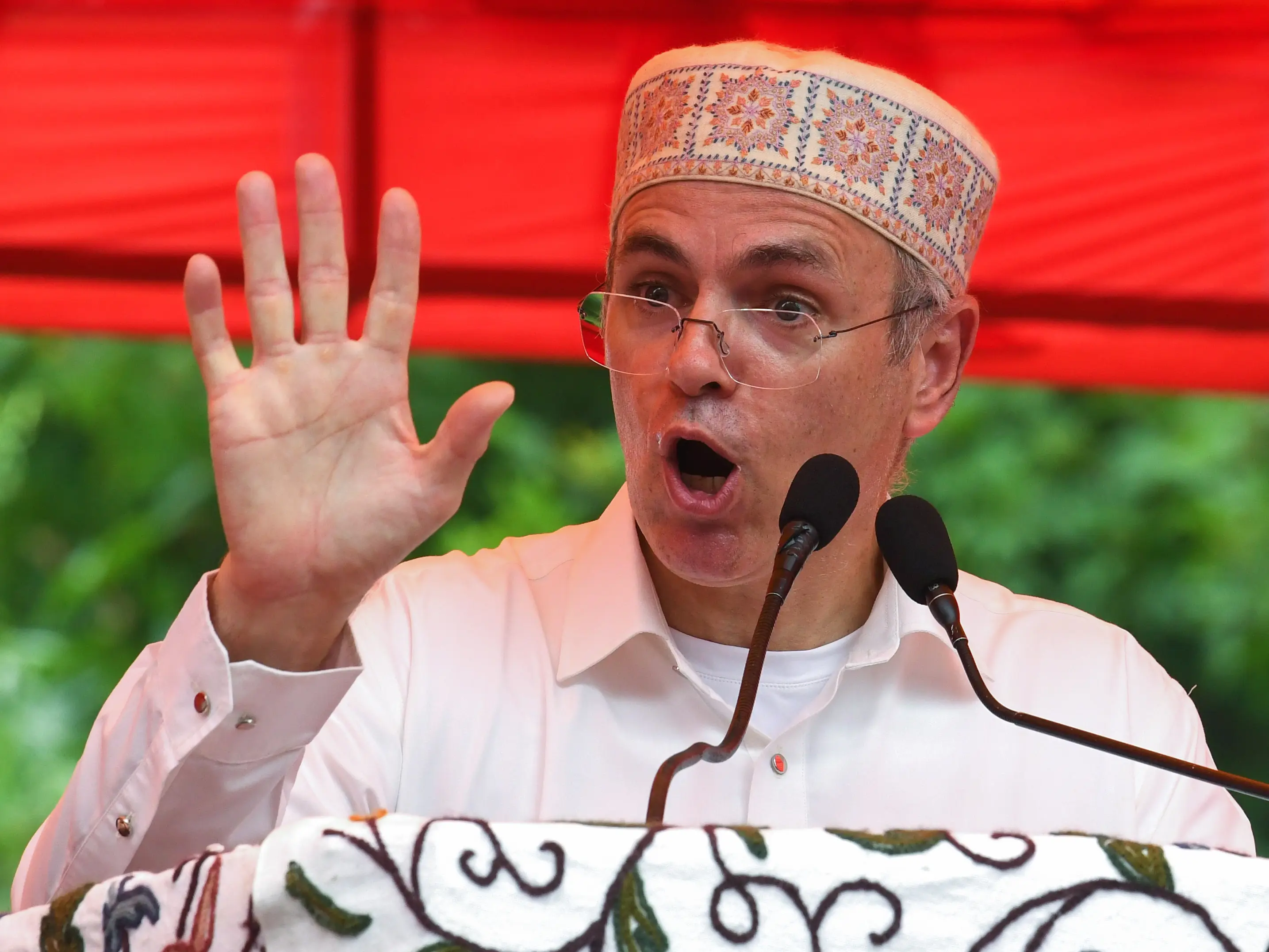 Omar Abdullah alleges 'Operation Lotus' in J&K, says BJP offered his MLA Rs 20 to 30 crore to switch Omar Abdullah alleges 'Operation Lotus' in J&K, says BJP offered his MLA Rs 20 to 30 crore to switch