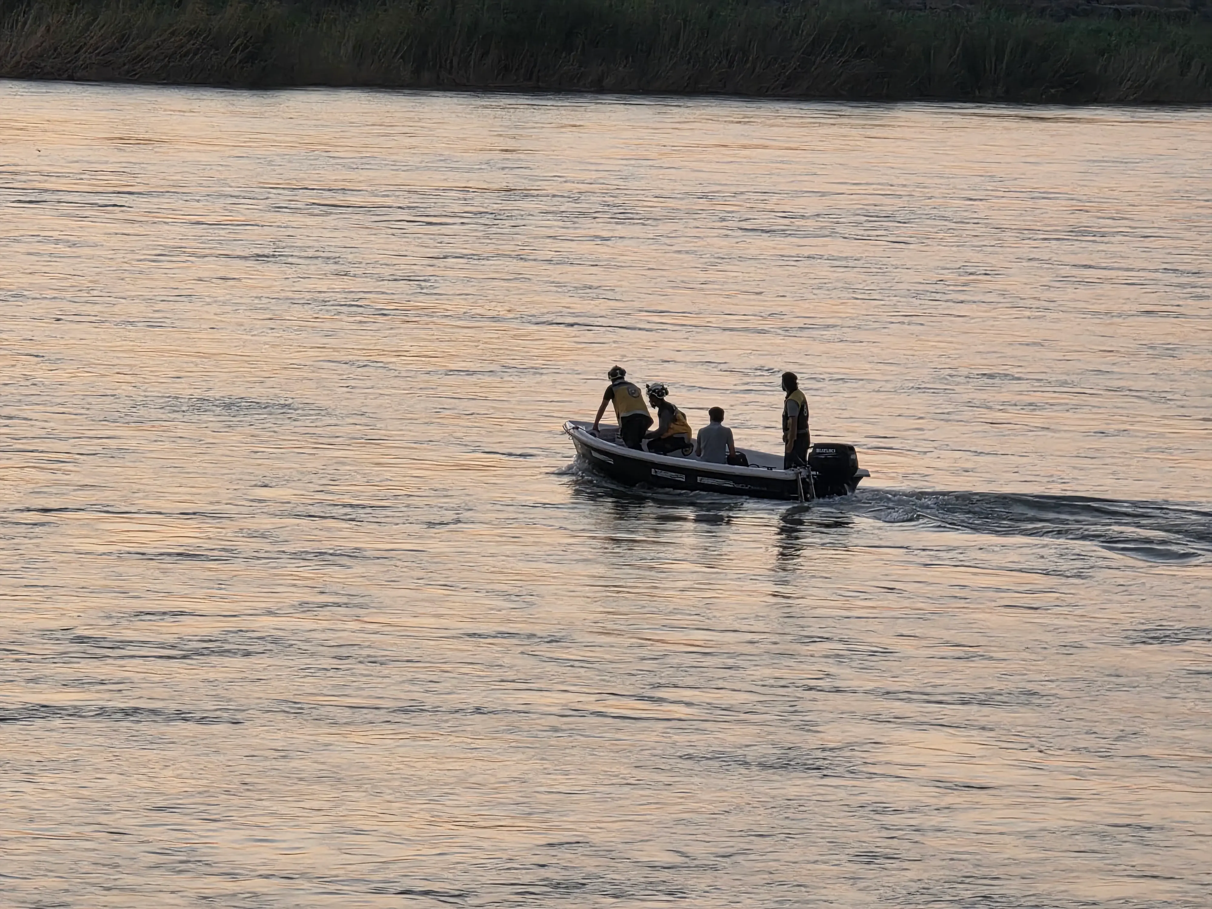 At least two children killed after ferry collides with bridge in Syria’s Euphrates River | VIDEO At least two children killed after ferry collides with bridge in Syria’s Euphrates River | VIDEO