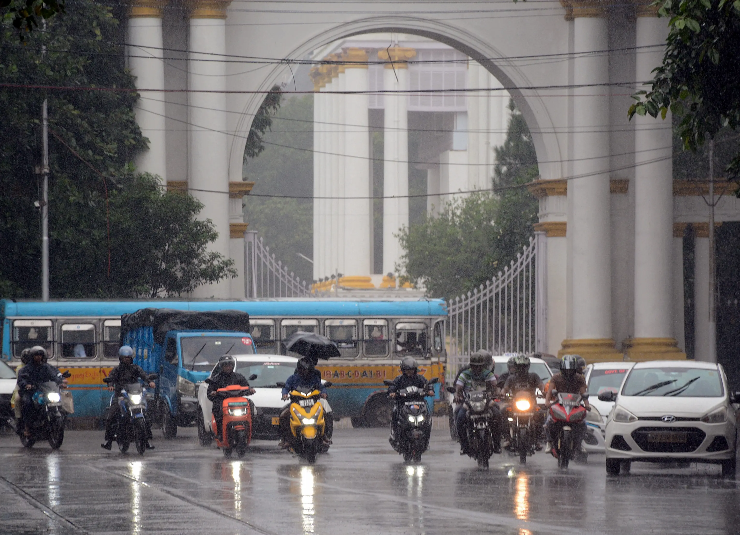 India monsoon: IMD issues heavy rainfall warning in several states