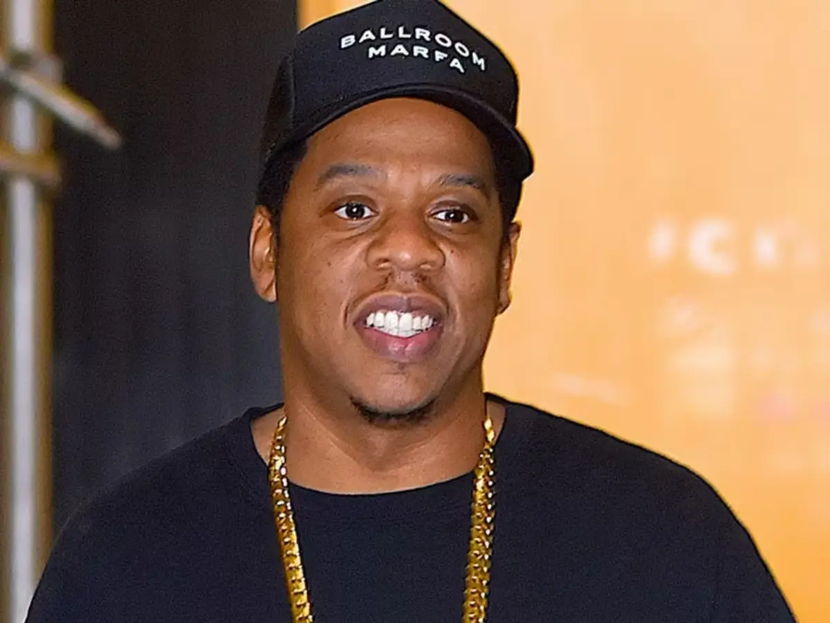 Jay-Z's Yankee Stadium concert delayed for hours after security scare leaves thousands stranded; rapper addresses situation