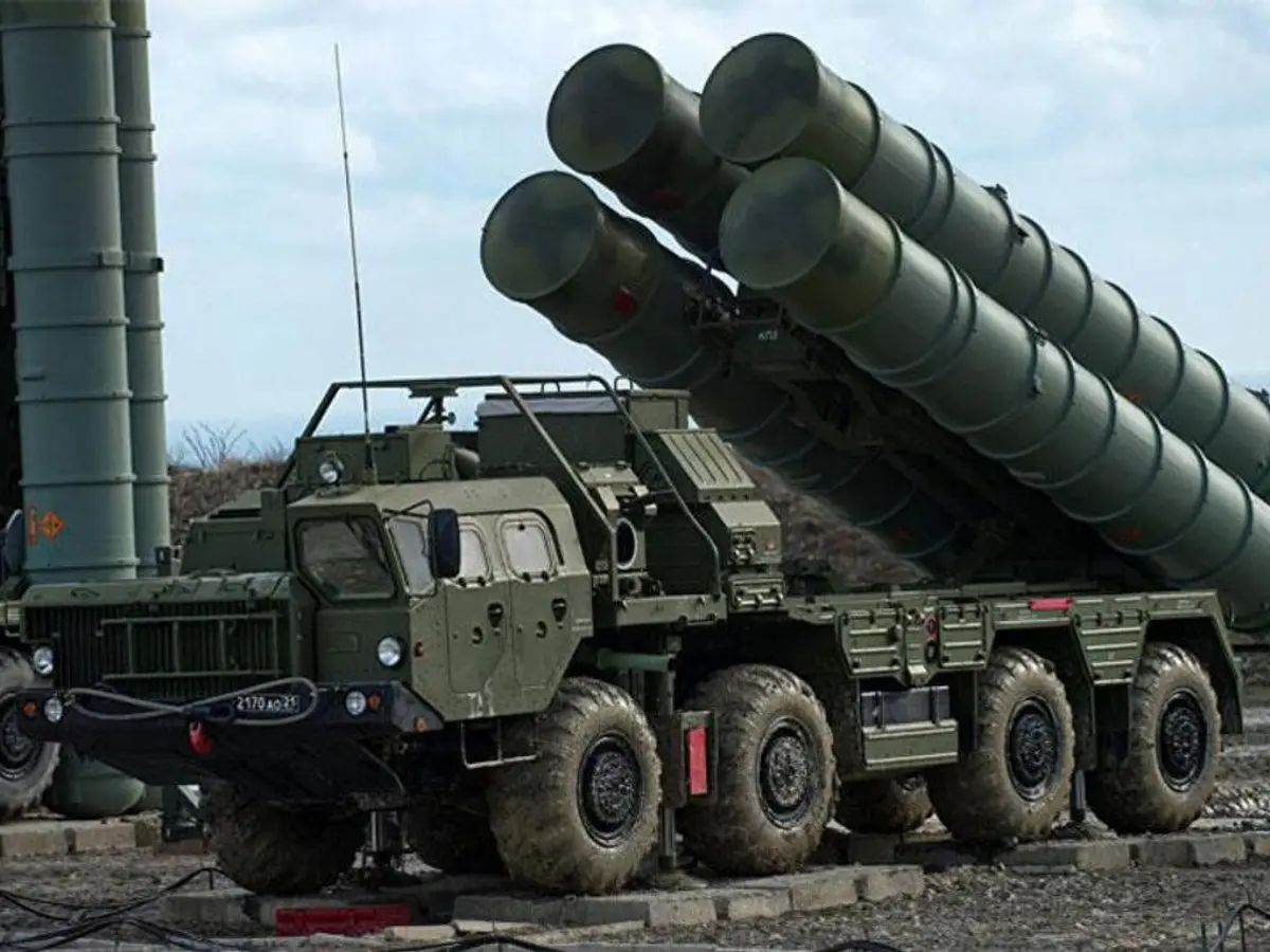 What fuel does an S-400 missile use?