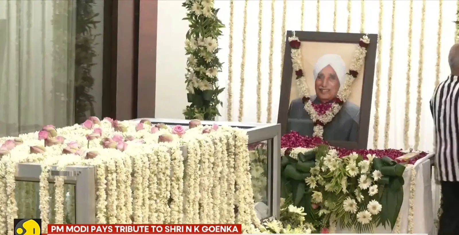 Dr Subhash Chandra performs last rites of father Nand Kishore Goenka, announces Rs 100-cr university in his memory