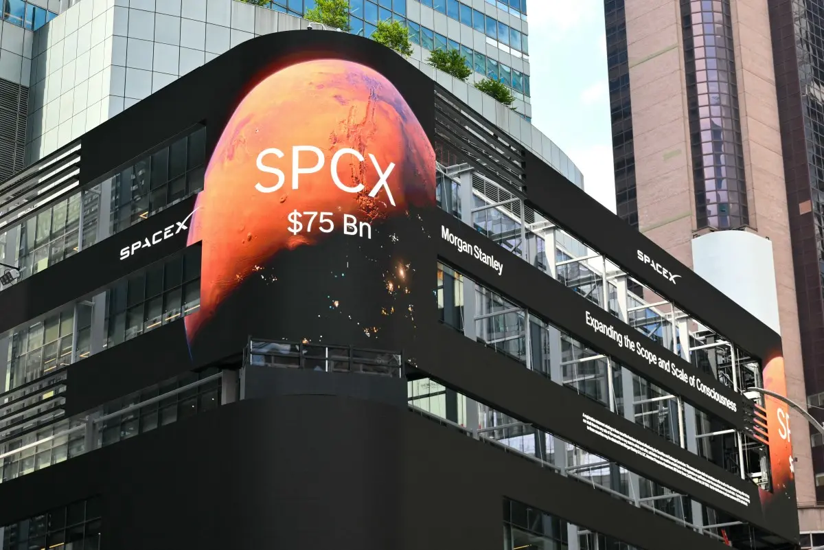 SpaceX stock falls below IPO price first time. The worst may be yet to come