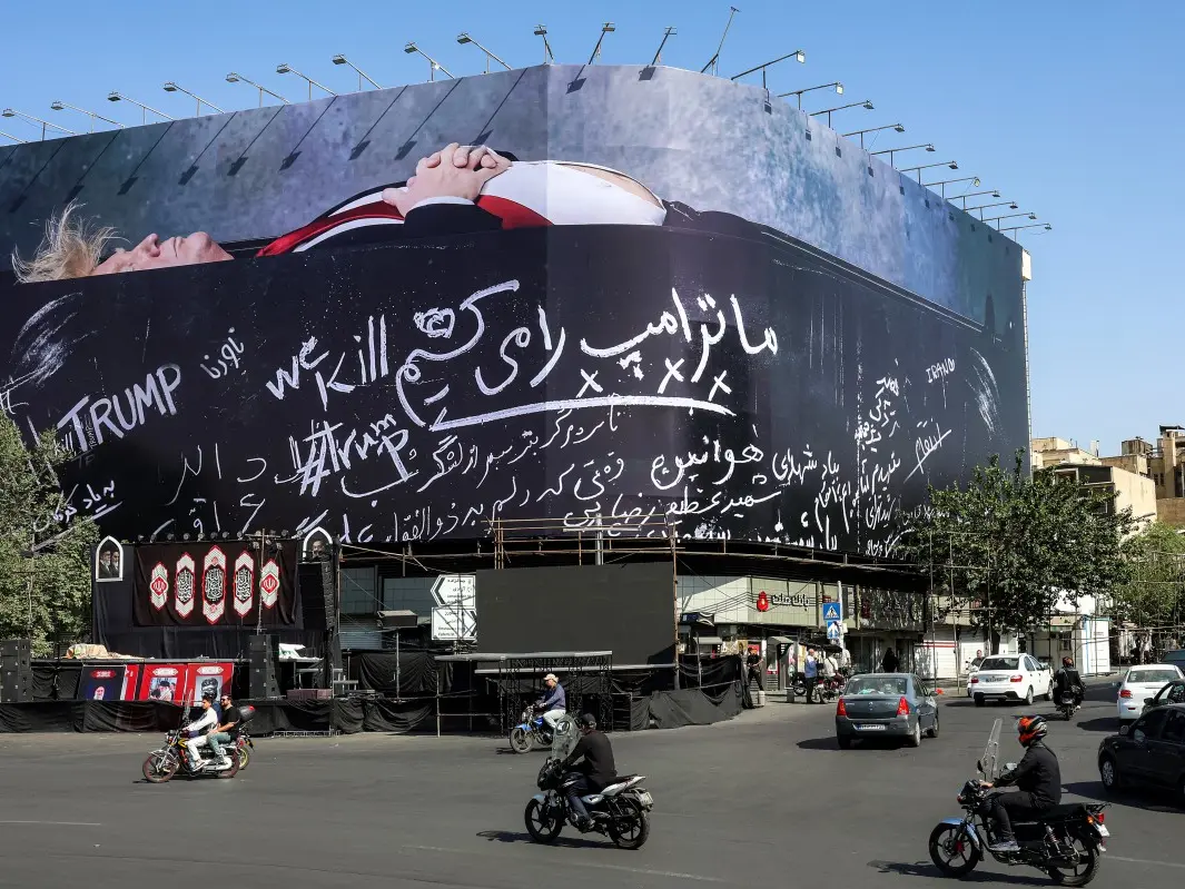 Trump in coffin? Iran unveils massive banner days after Mojtaba vowed to 'seek revenge' Trump in coffin? Iran unveils massive banner days after Mojtaba vowed to 'seek revenge'