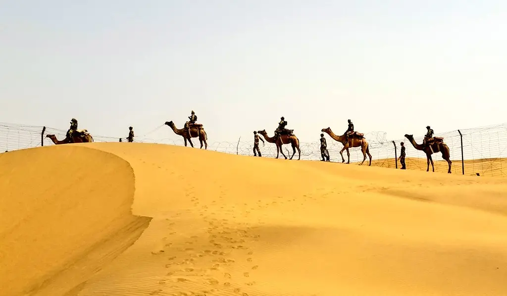Guardians of the Frontier, Protectors of Nature: An Insider's Account of the Indian Army and Veterans Rejuvenating the Thar Desert