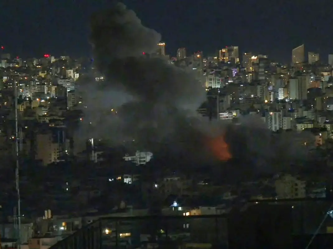 US strikes hit key bridge and airport in southern Iran, IRGC-linked media reports