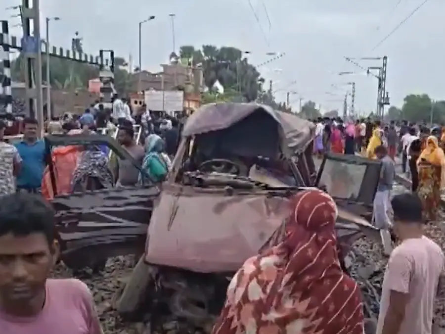 Three school children among 4 killed as train crashes into school vehicle in West Bengal's Murshidabad