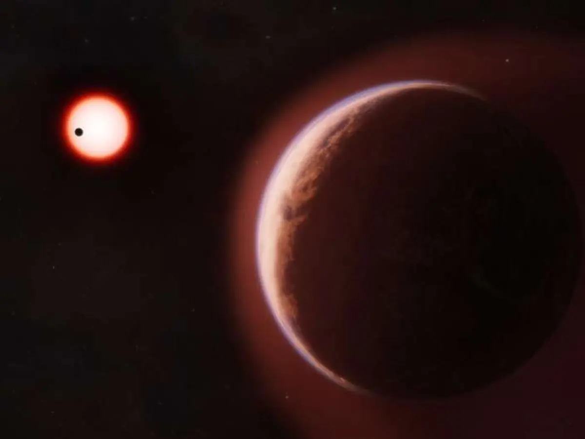'Eyeball Earth' older than our planet and leaking helium reveals an atmosphere
