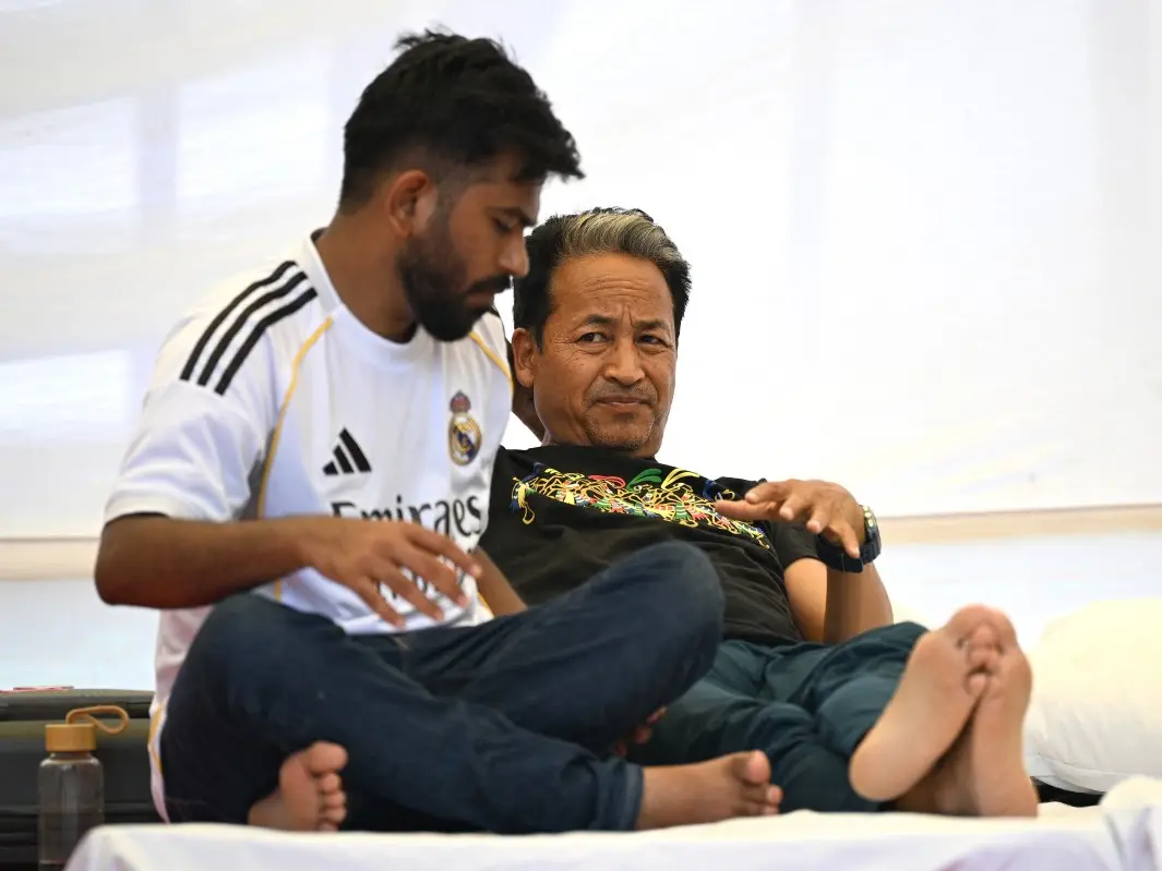 Abhijeet Dipke announces indefinite hunger strike after Sonam Wangchuk shifted to hospital