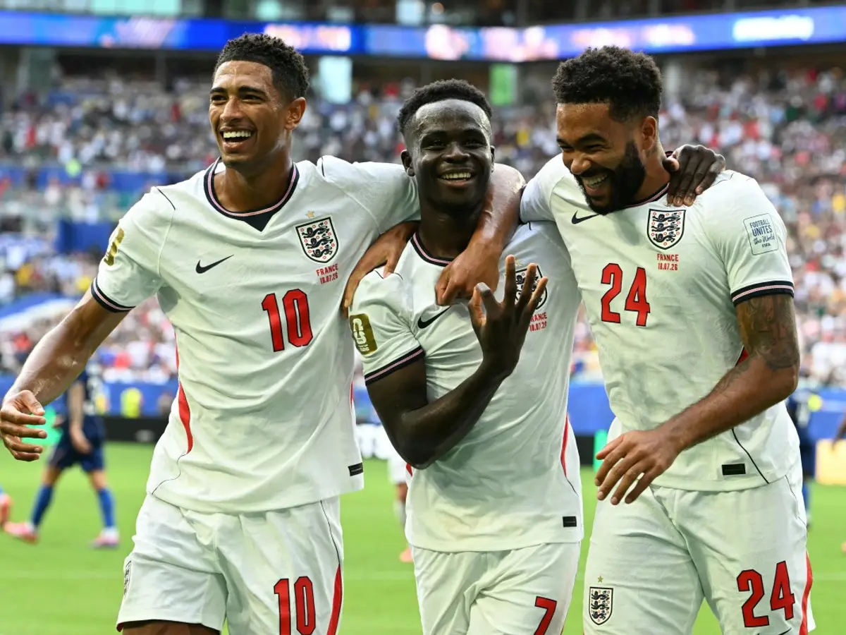 Bukayo Sakas Hattrick verhilft England zu einem 6:4-Sieg gegen Frankreich ...