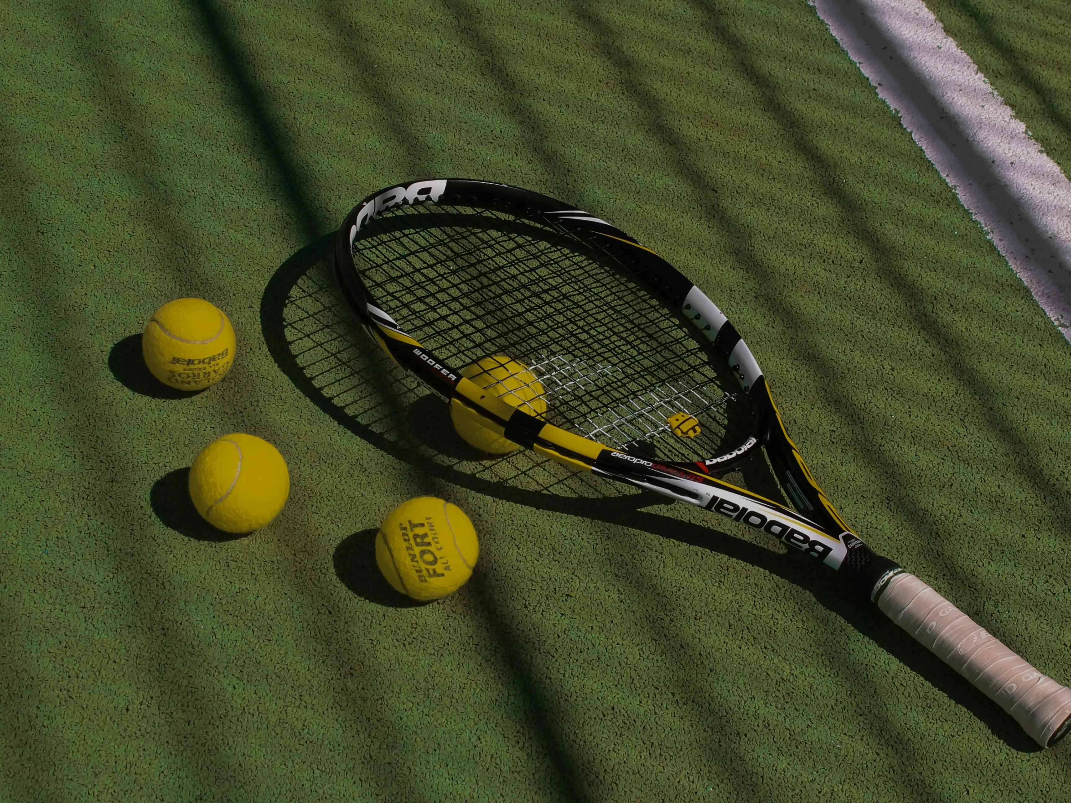 Women's tennis players to require one-time genetic sex test under new WTA policy Women's tennis players to require one-time genetic sex test under new WTA policy