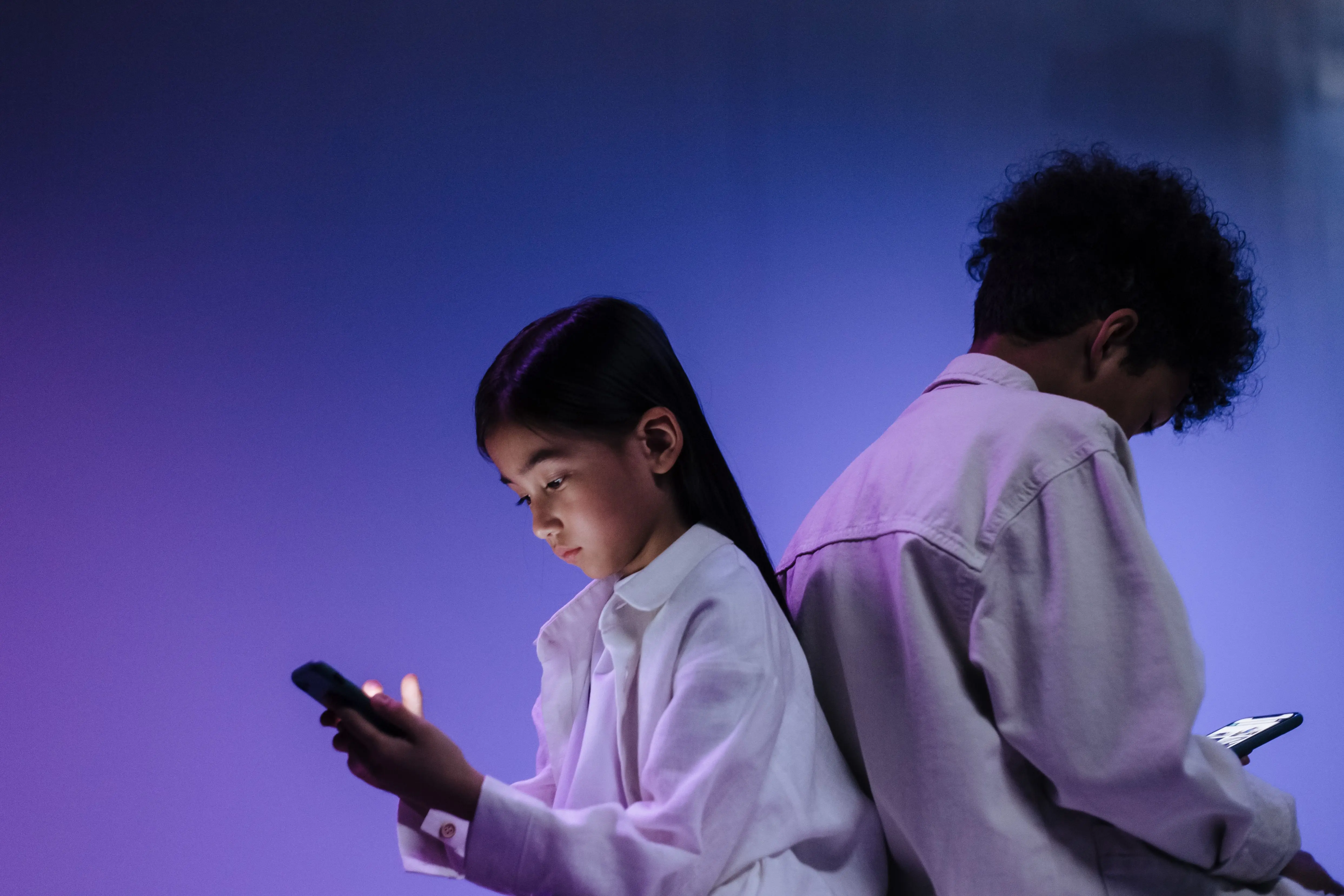 France wants to ban kids from social media, but age-verification tests face hurdle