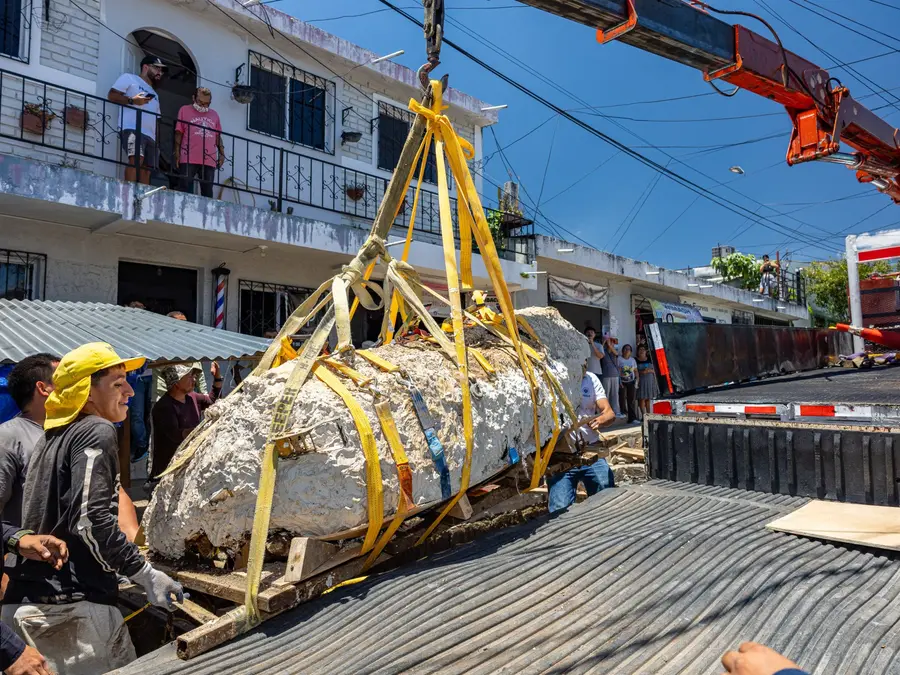 Mystery of ancient burial: Archaeologists uncover 3,000-year-old skeleton in El Salvador