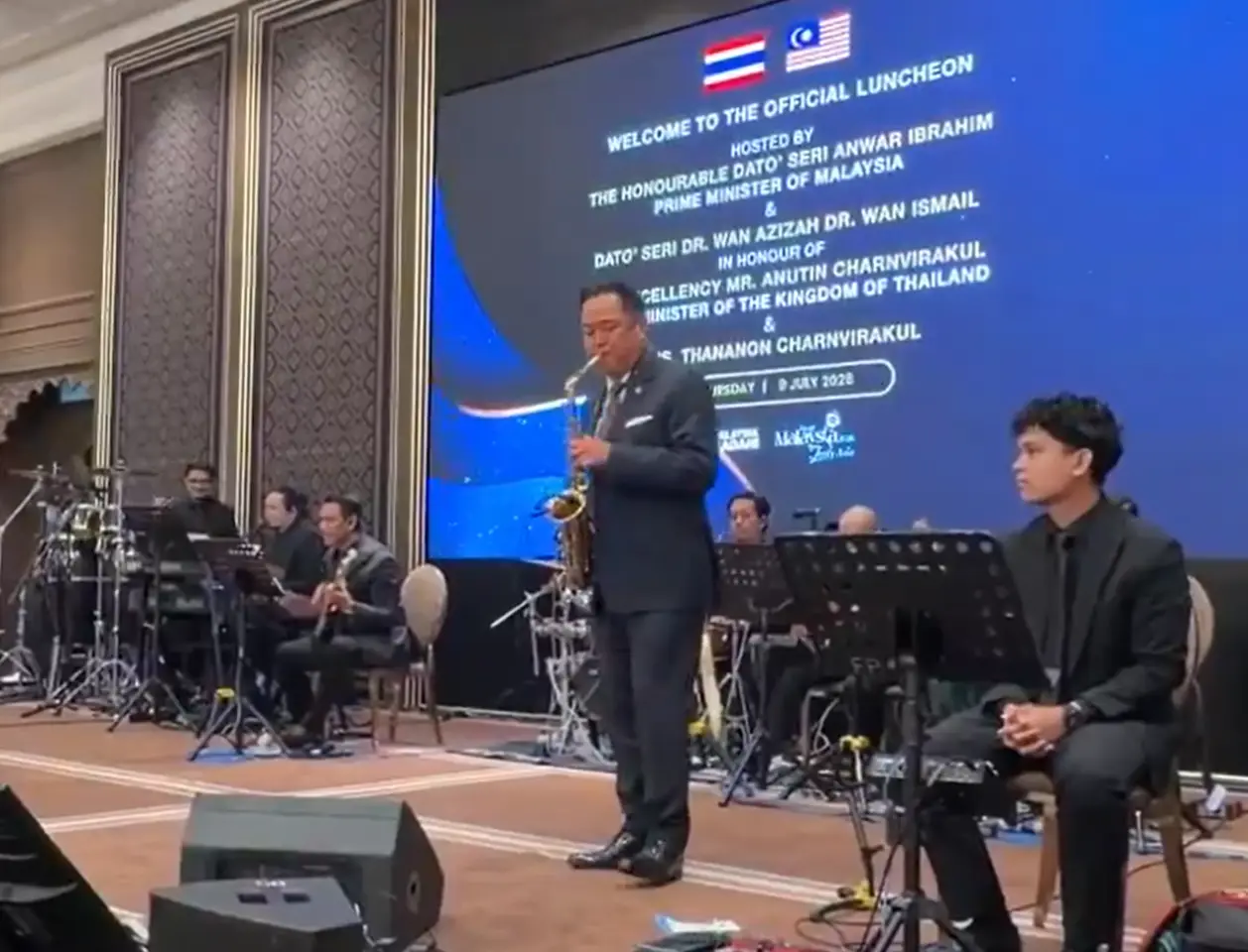 Thai PM stuns Beijing with iconic Teresa Teng song at lunch during historic China visit