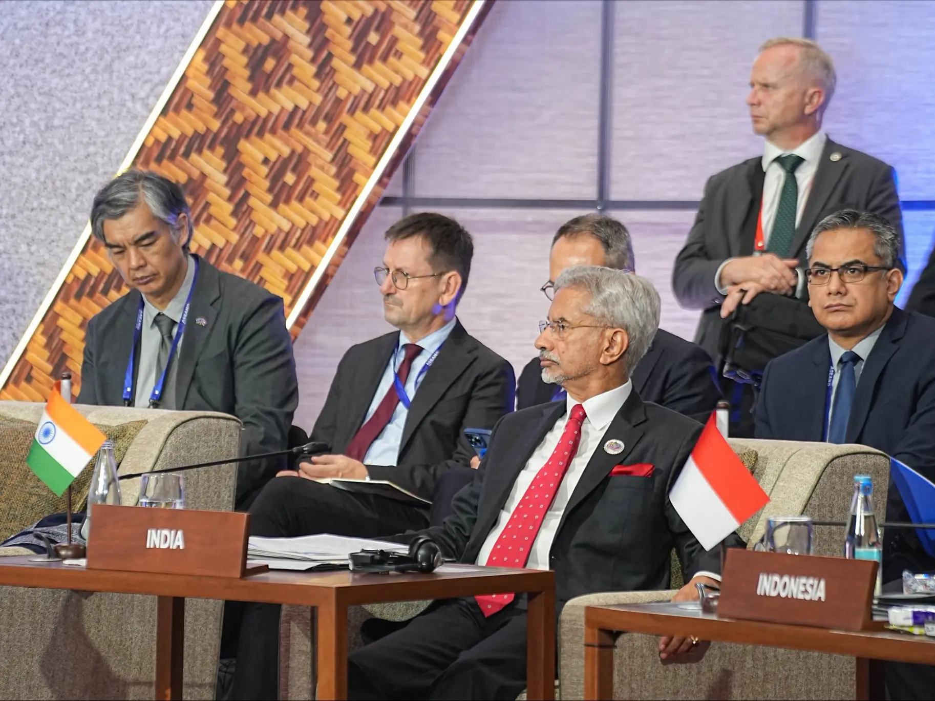 EAM Jaishankar calls for "choking" terror financing at ASEAN regional forum EAM Jaishankar calls for "choking" terror financing at ASEAN regional forum