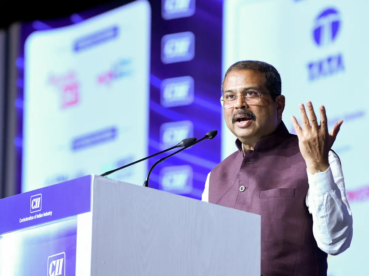 Pradhan Addresses Education Ministers Amid Resignation Calls