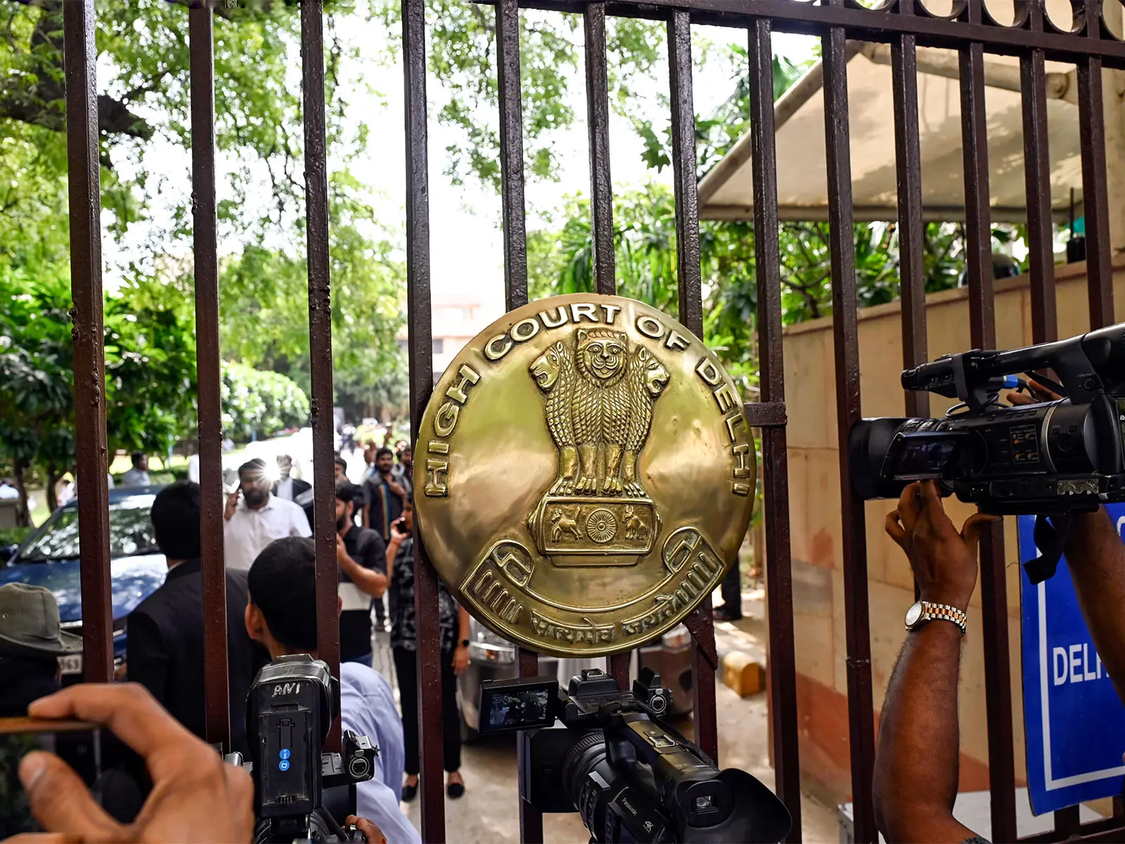 Delhi High Court to hear plea challenging internet suspension near Jantar Mantar amid NEET protests