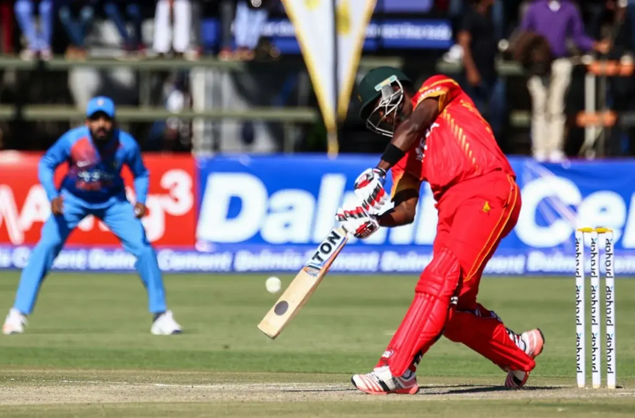 Elton Chigumbura (ZIM) - 9 sixes