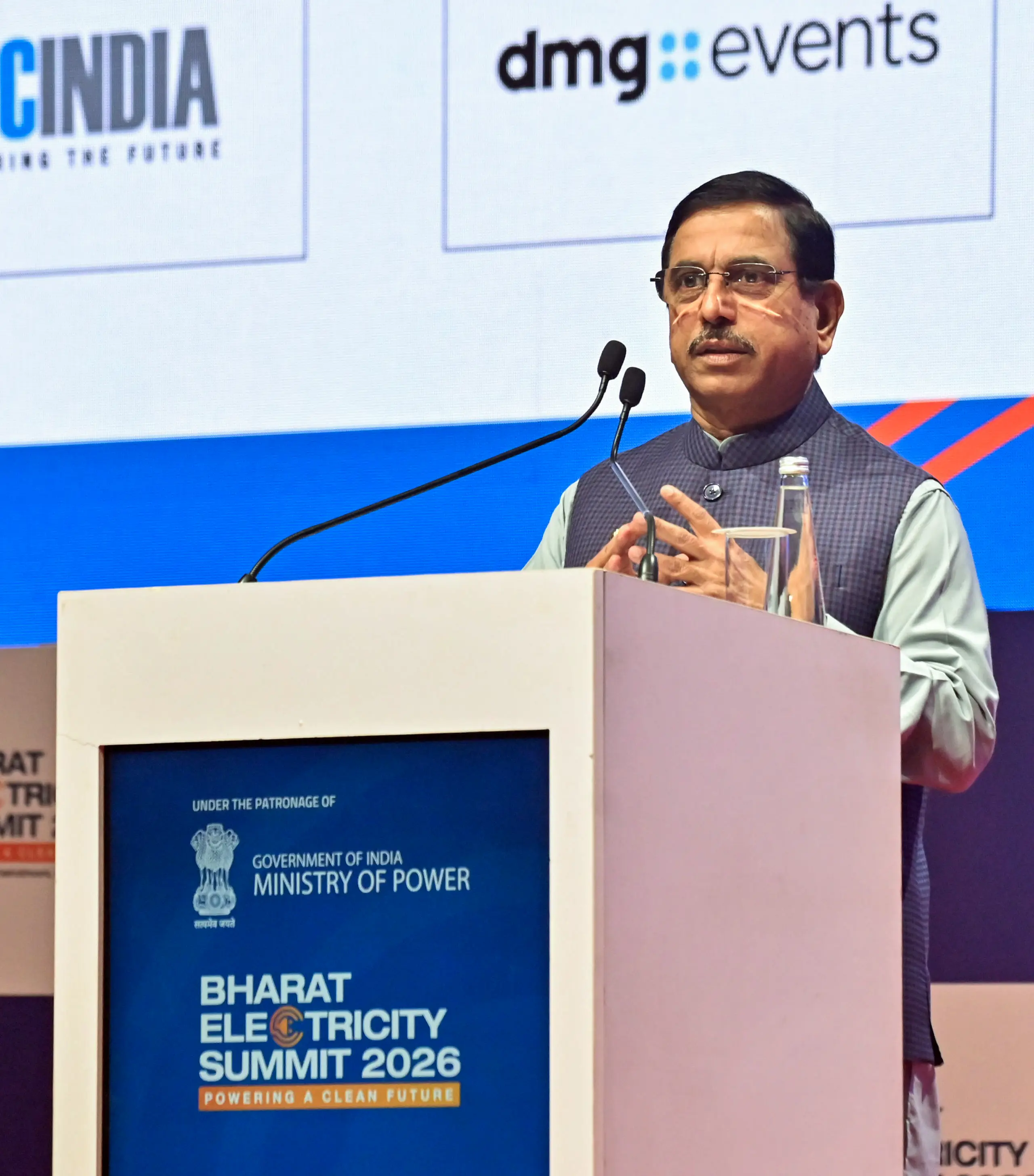 Pralhad Joshi assigned Education Ministry charge; President accepts Pradhan's resignation