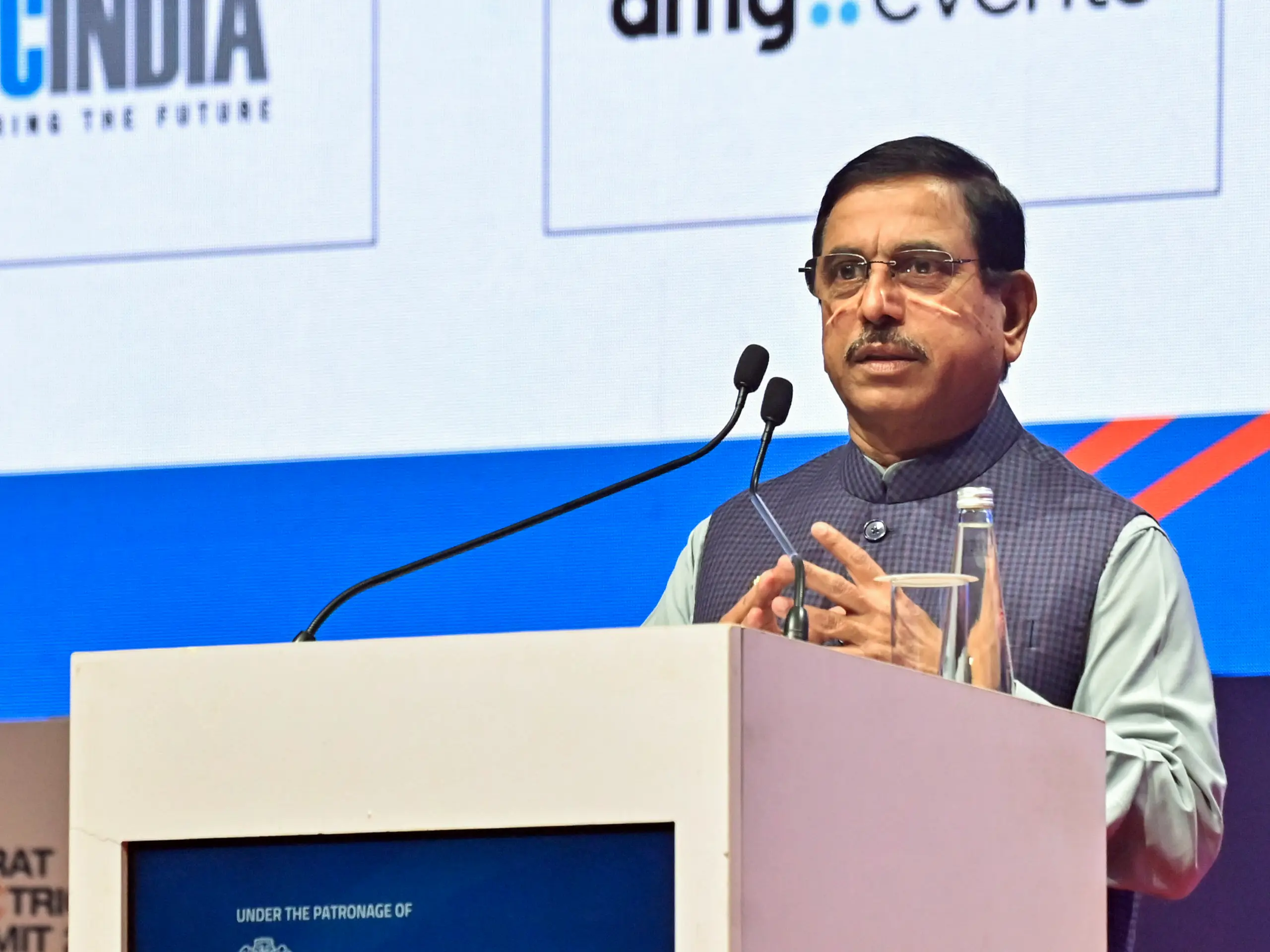 Pralhad Joshi assigned Education Ministry charge; President accepts Pradhan's resignation Pralhad Joshi assigned Education Ministry charge; President accepts Pradhan's resignation