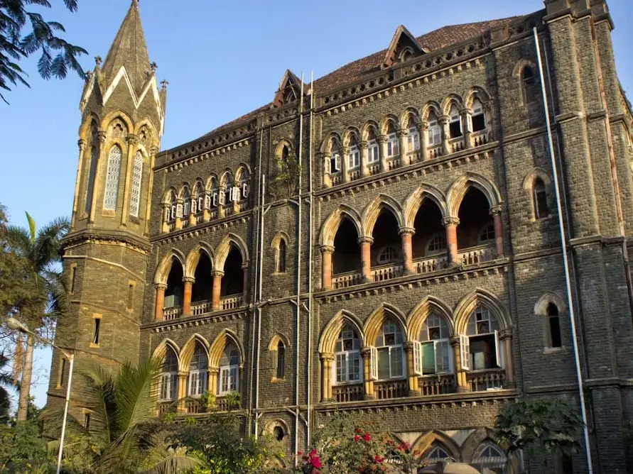 Bombay HC denies maintenance plea of woman earning more than husband Bombay HC denies maintenance plea of woman earning more than husband
