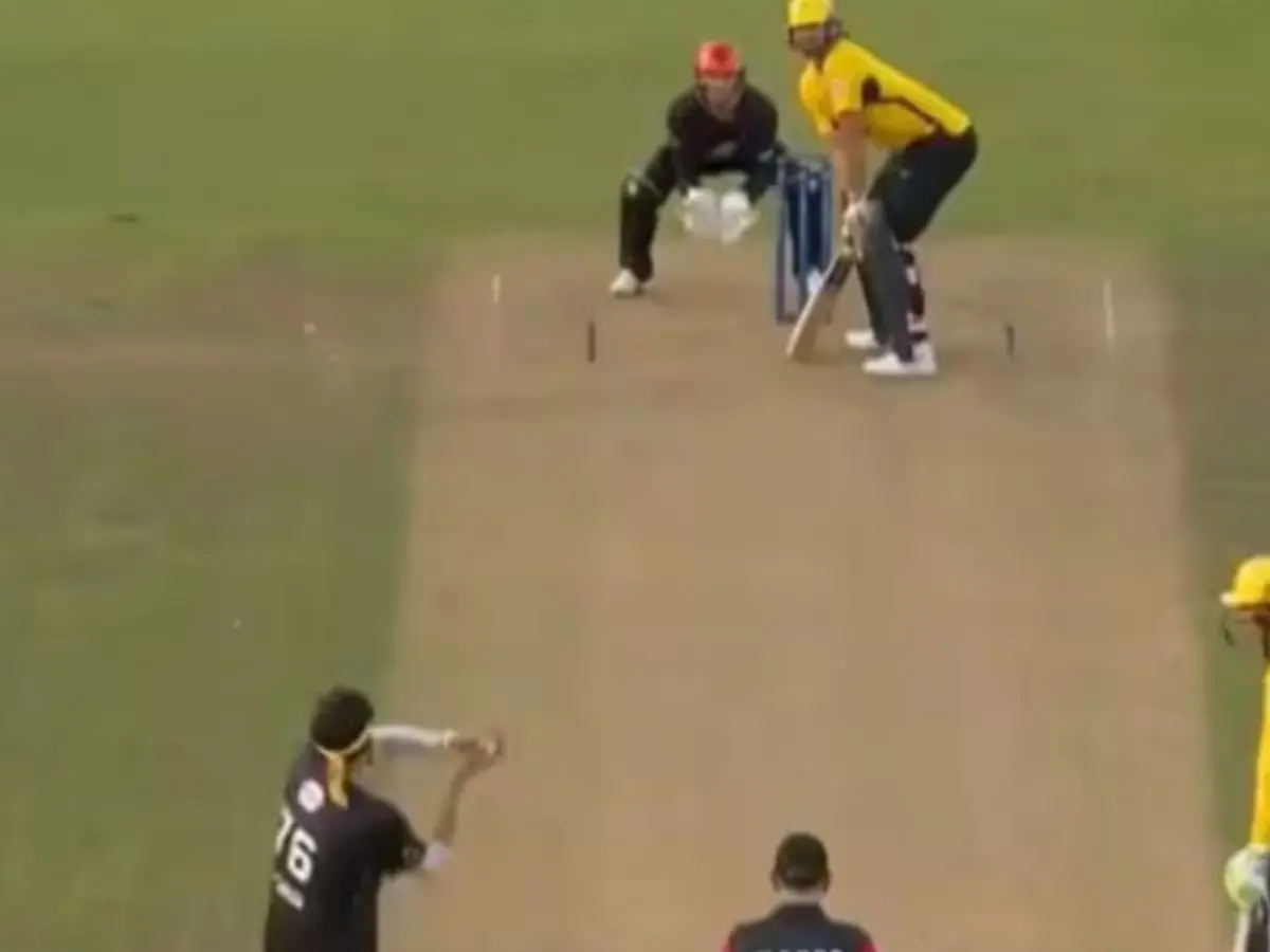 WATCH | Tim David reacts after controversial dismissal against Usman Tariq WATCH | Tim David reacts after controversial dismissal against Usman Tariq
