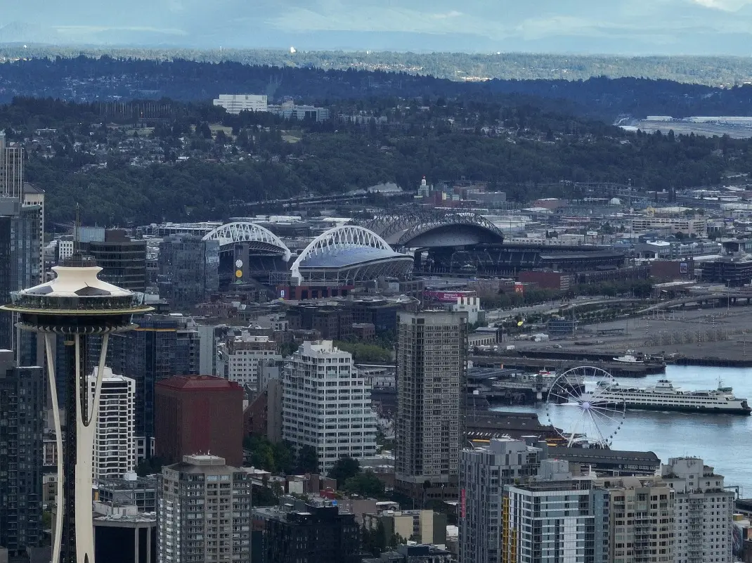 Seattle Center shooting: Two dead as food festival is rocked by '7 to 8 shots', 1 victim critical