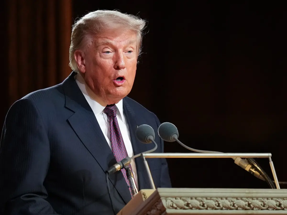 Trump mocks Lindsey Graham at funeral, goes off-script