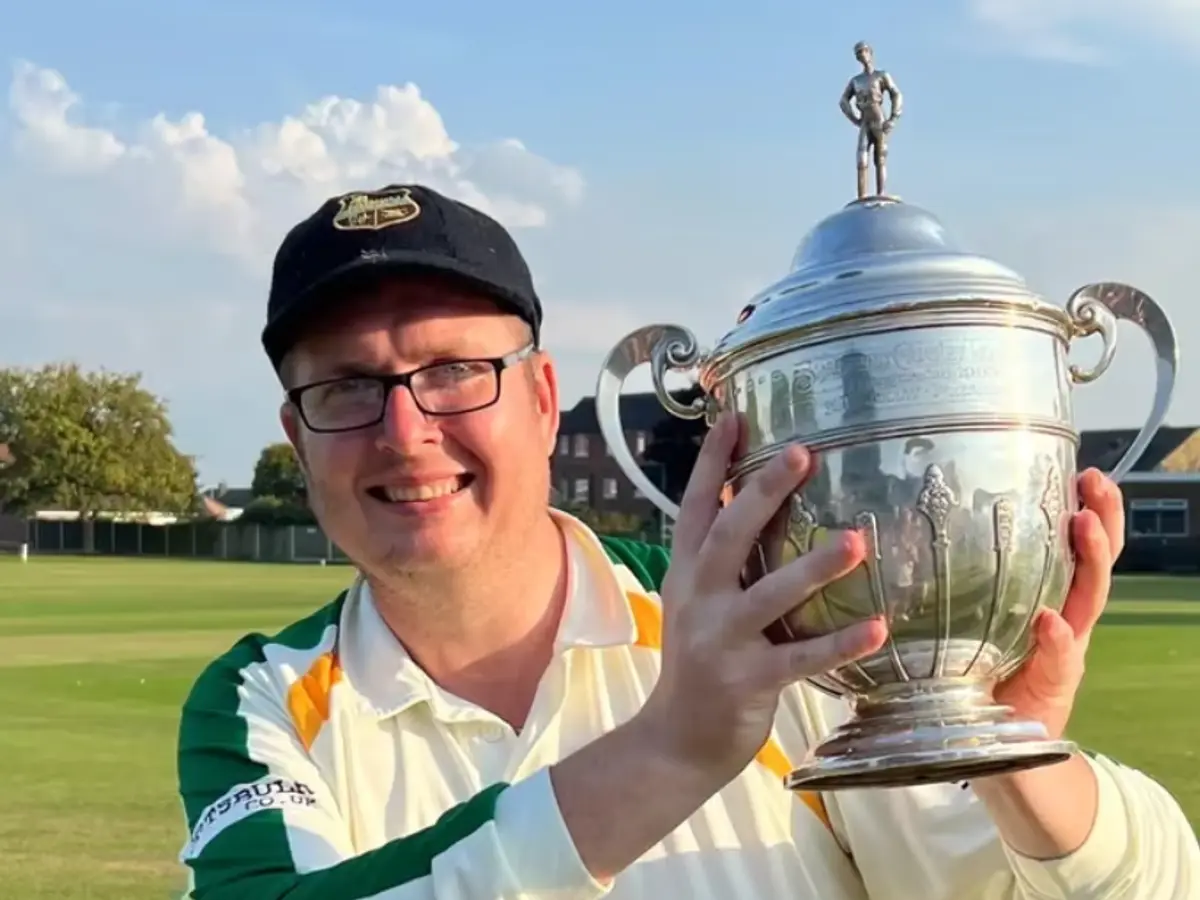 Amateur cricketer accused of faking edges by finger-clicking