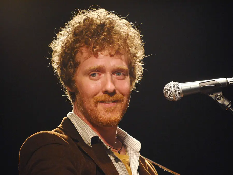 Oscar-winning Glen Hansard dies at 56 after Dublin motorcycle crash