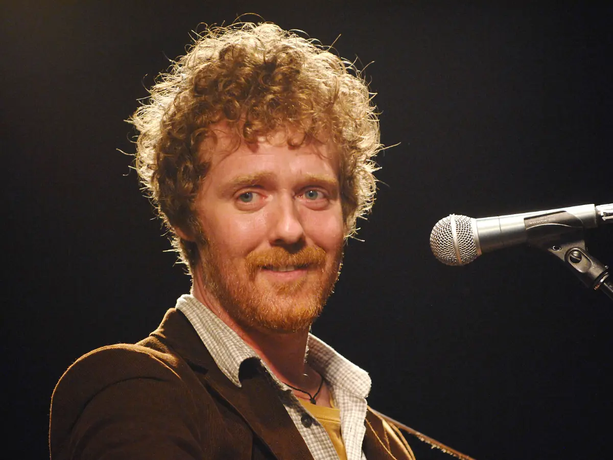 Oscar-winning Glen Hansard dies at 56 after Dublin motorcycle crash Oscar-winning Glen Hansard dies at 56 after Dublin motorcycle crash