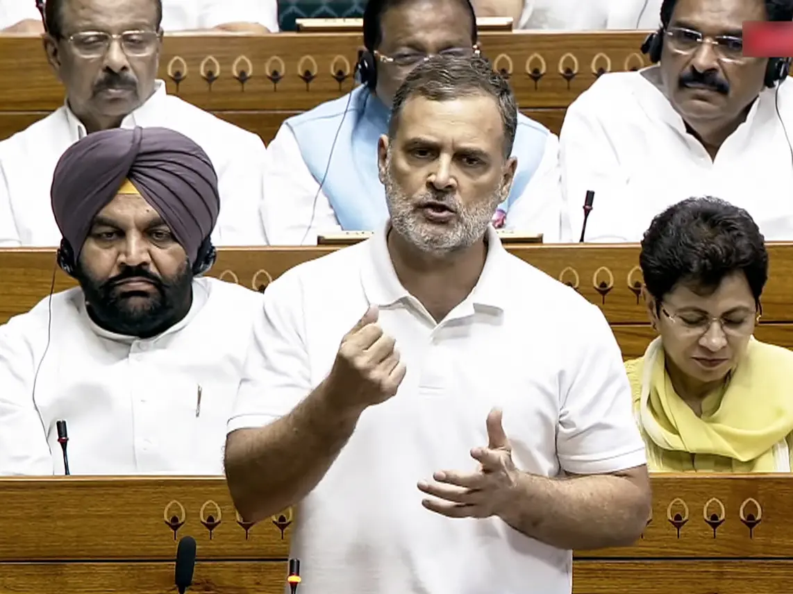 'Sack Amit Shah, order SC monitored probe': Rahul Gandhi renews attack over police action against protesters 'Sack Amit Shah, order SC monitored probe': Rahul Gandhi renews attack over police action against protesters