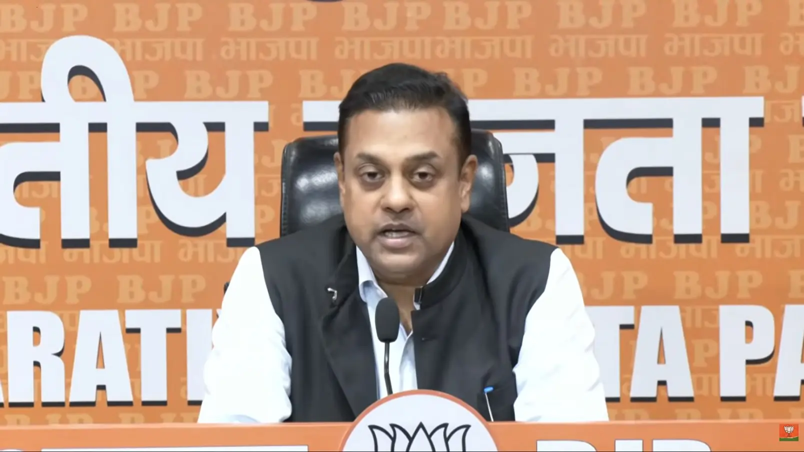 ‘No student is idiot or andhbhakt’: BJP slams Rahul for remarks in Lok Sabha