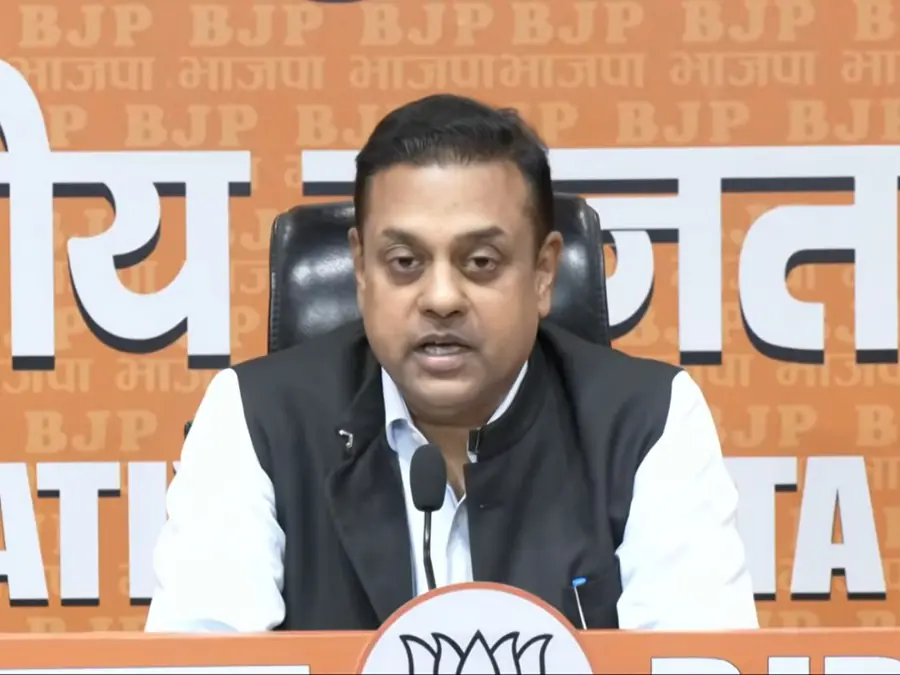 ‘No student is idiot or andhbhakt’: BJP slams Rahul for remarks in Lok Sabha