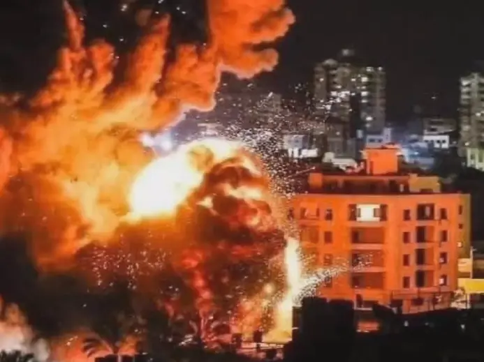 Iran strikes Chinese company building in Kuwait, kills one worker, Defence Ministry says Iran strikes Chinese company building in Kuwait, kills one worker, Defence Ministry says