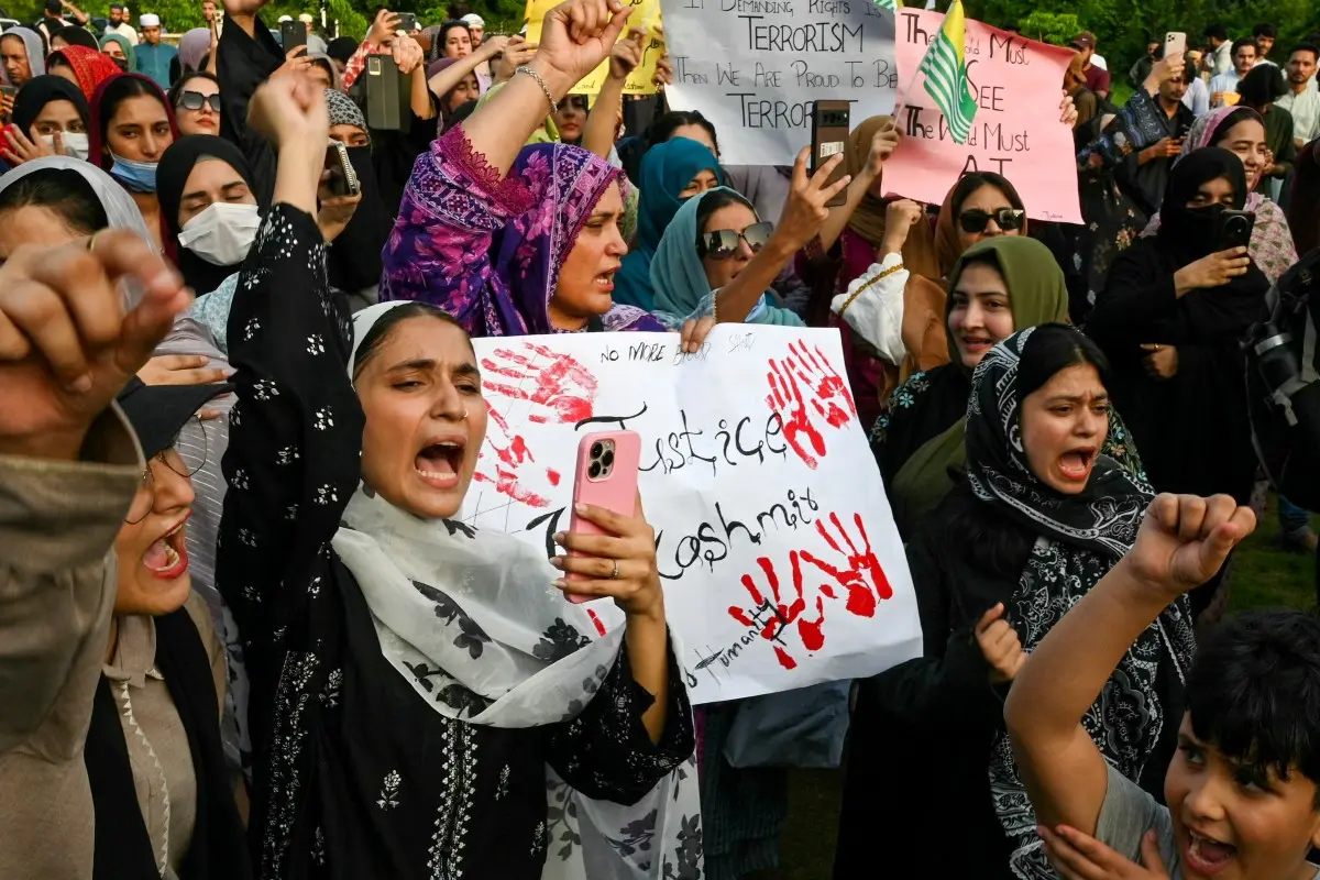J&K leaders unite to condemn crackdown on PoK protesters, call for dialogue