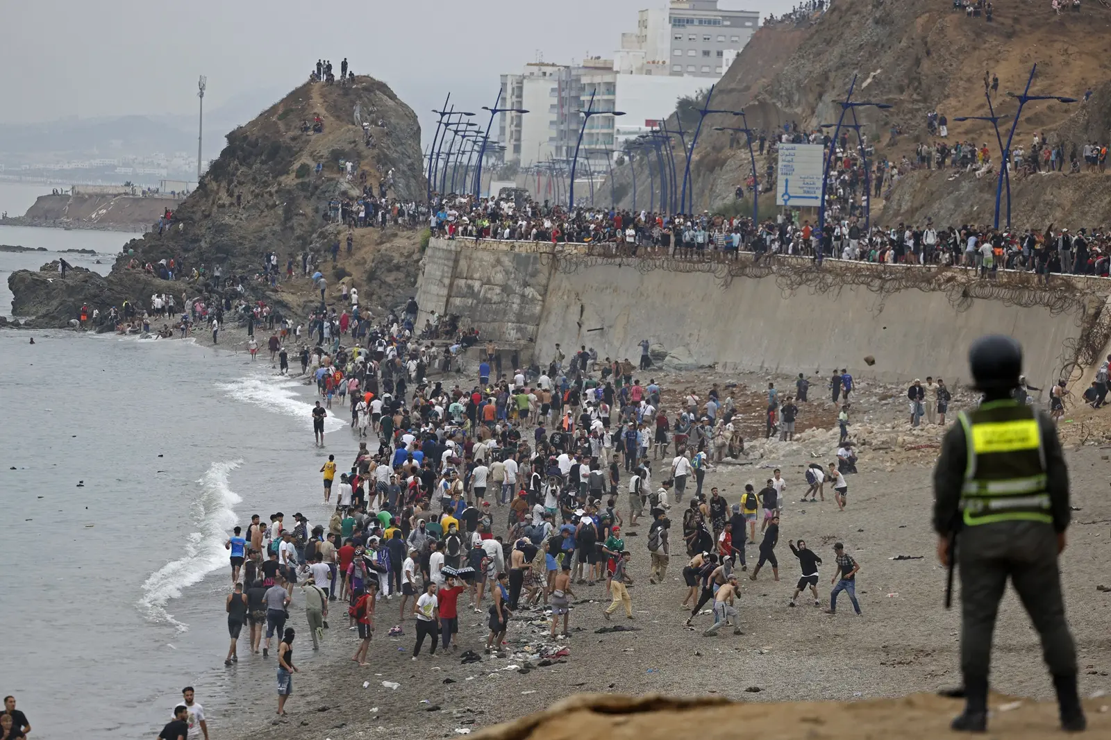60,000 migrants flood Spain's Ceuta, EU calls it unacceptable, Trump warns US