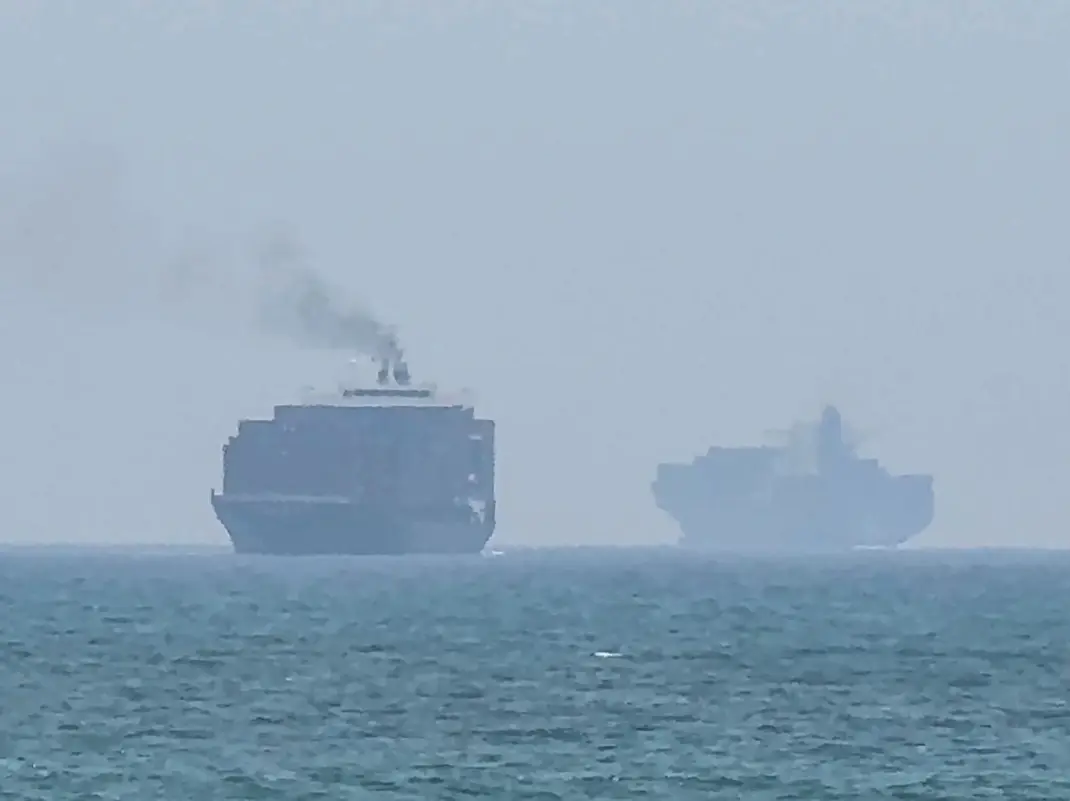 Iran rejects reopening Strait of Hormuz, warns US of 'decisive' response Iran rejects reopening Strait of Hormuz, warns US of 'decisive' response
