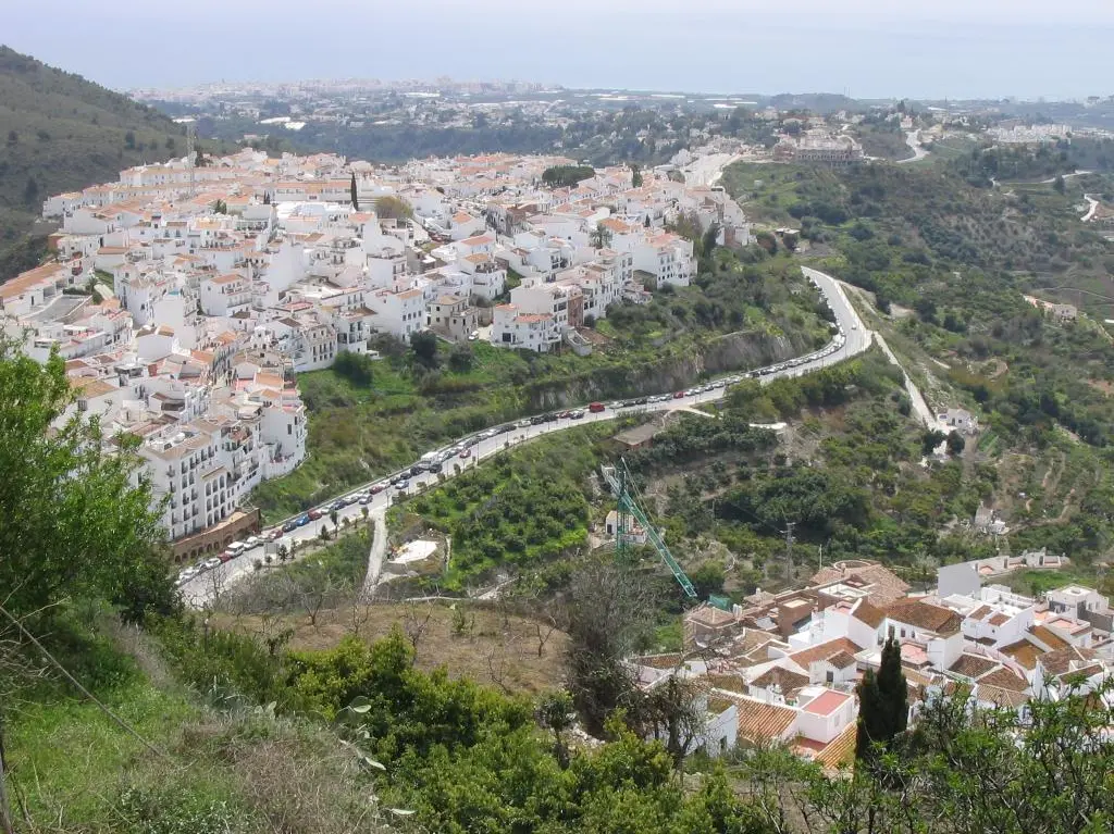 Why is this town painted entirely in white? Why is this town painted entirely in white?