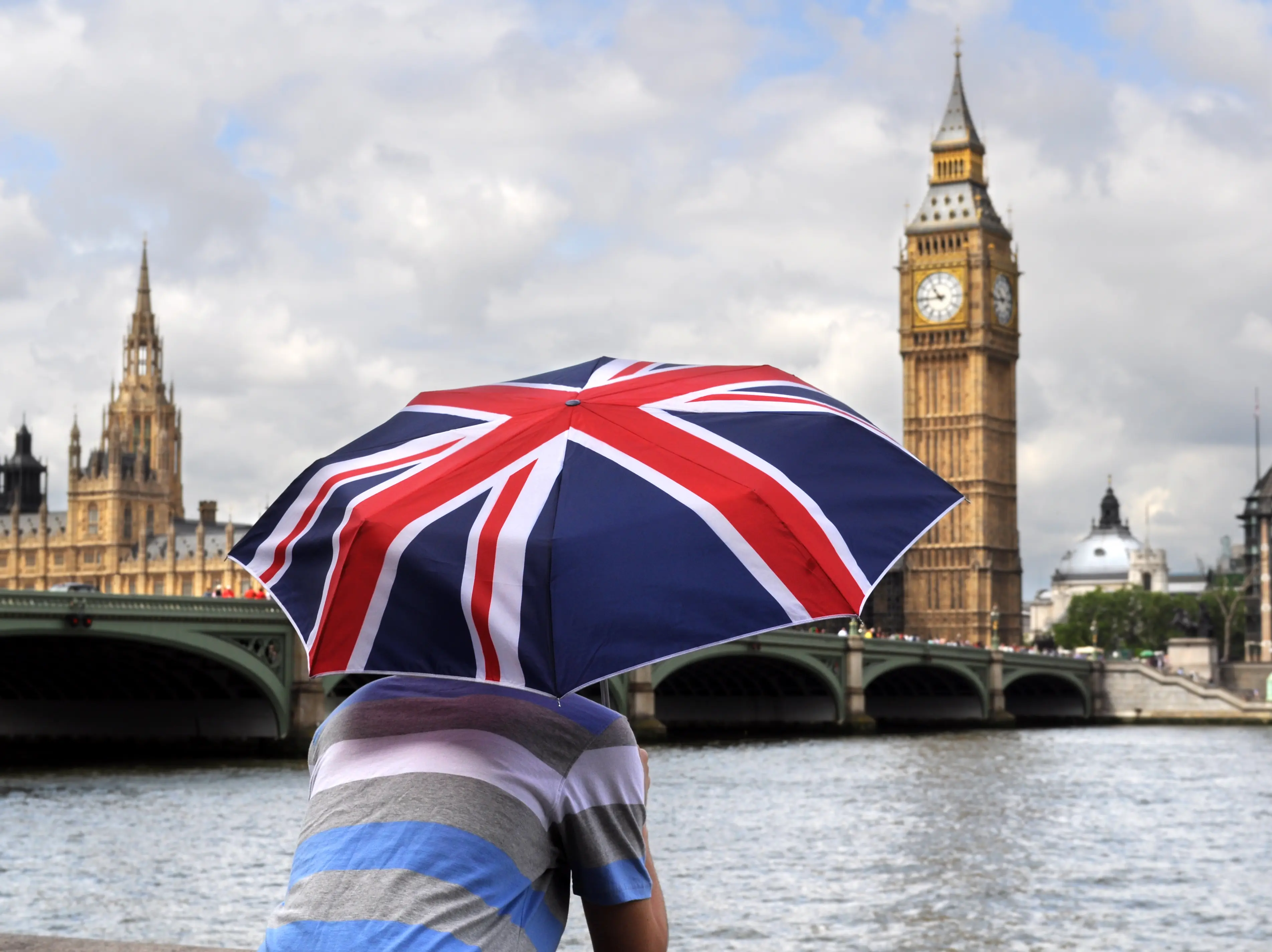 Britain's economy on thin ice if Hormuz stays shut, EY issues stark warning. Details inside Britain's economy on thin ice if Hormuz stays shut, EY issues stark warning. Details inside
