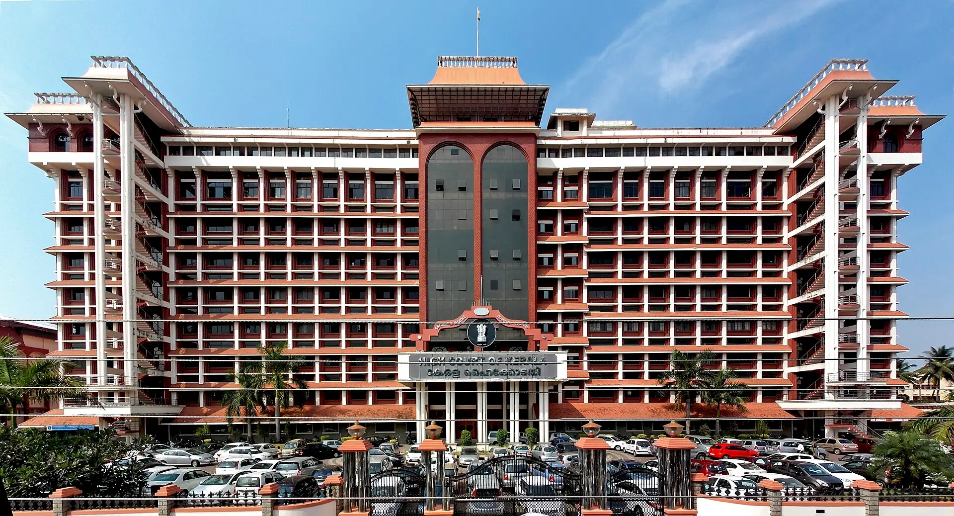 Kerala HC grants bail to 9 CPI(M) workers accused of attacking ED officials