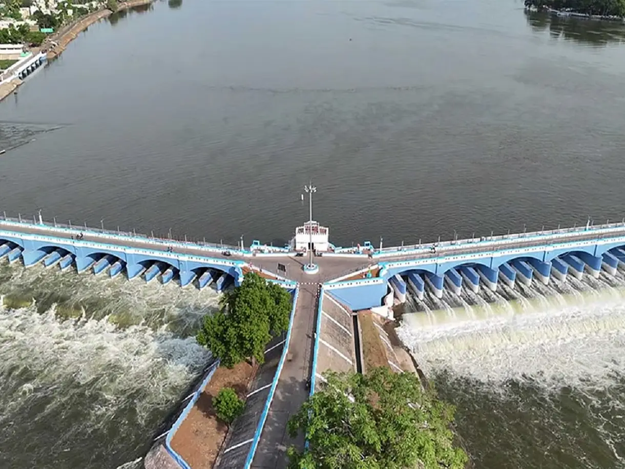 Tamil Nadu moves Supreme Court against Karnataka for failing to release Cauvery water Tamil Nadu moves Supreme Court against Karnataka for failing to release Cauvery water
