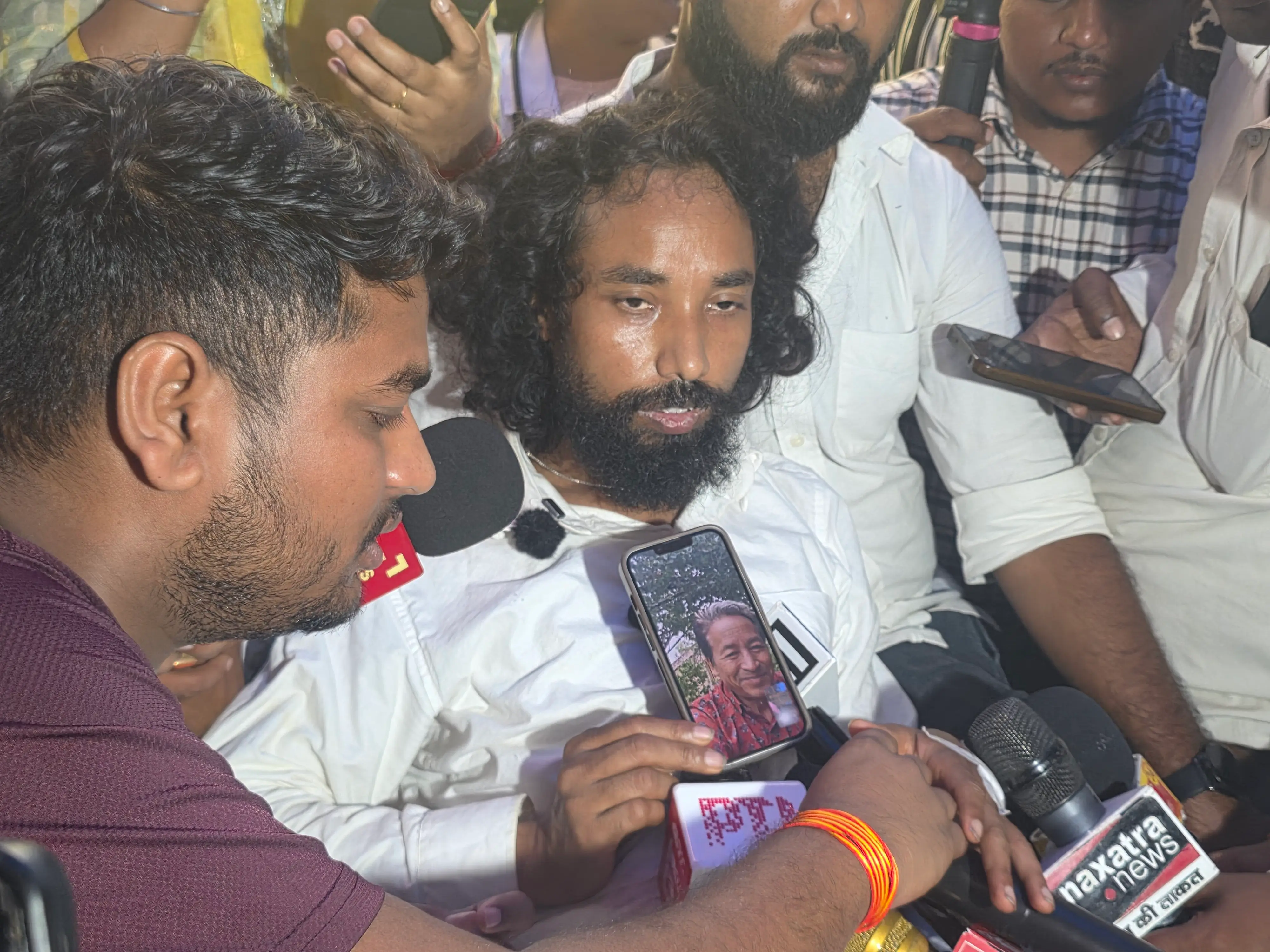 Jharkhand student protest: Sonam Wangchuk urges Devendra Mahato to end waterless hunger strike