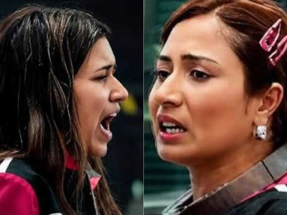 Akanksha Choudhary vs Shreya Kalra